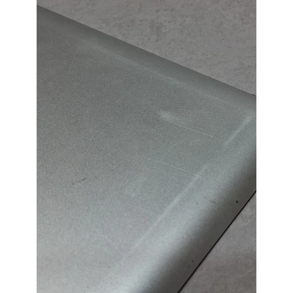 Apple iPad 2nd Gen 16GB WiFi Tablet  Model A1395 Silver/white
